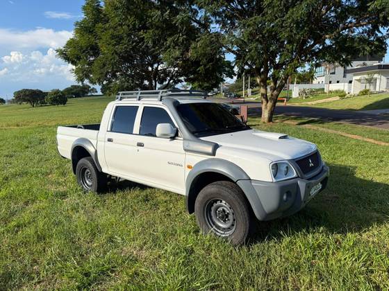 MITSUBISHI L200 2.5 GL 4X4 CD 8V TURBO DIESEL 4P MANUAL